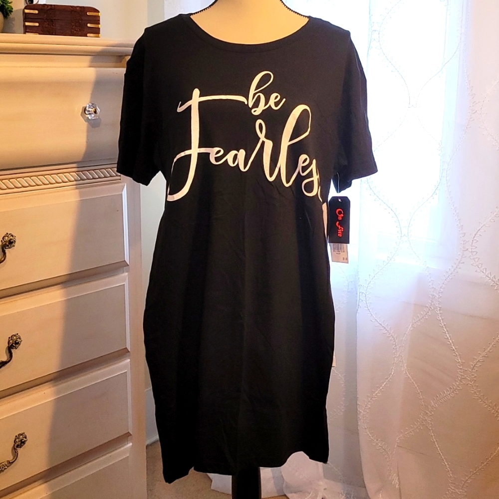 BRRAND NEW WITH TAGS! Long Side Slit Tee Size 2X